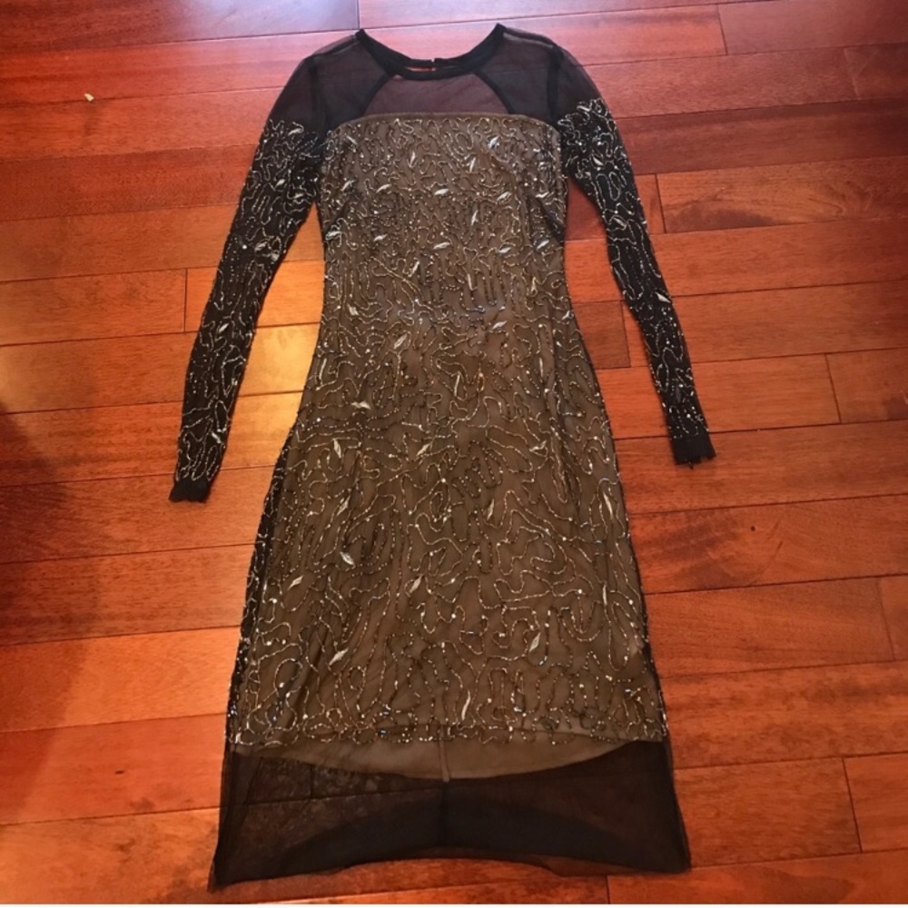 👠beaded midi dress with mesh and cutout details